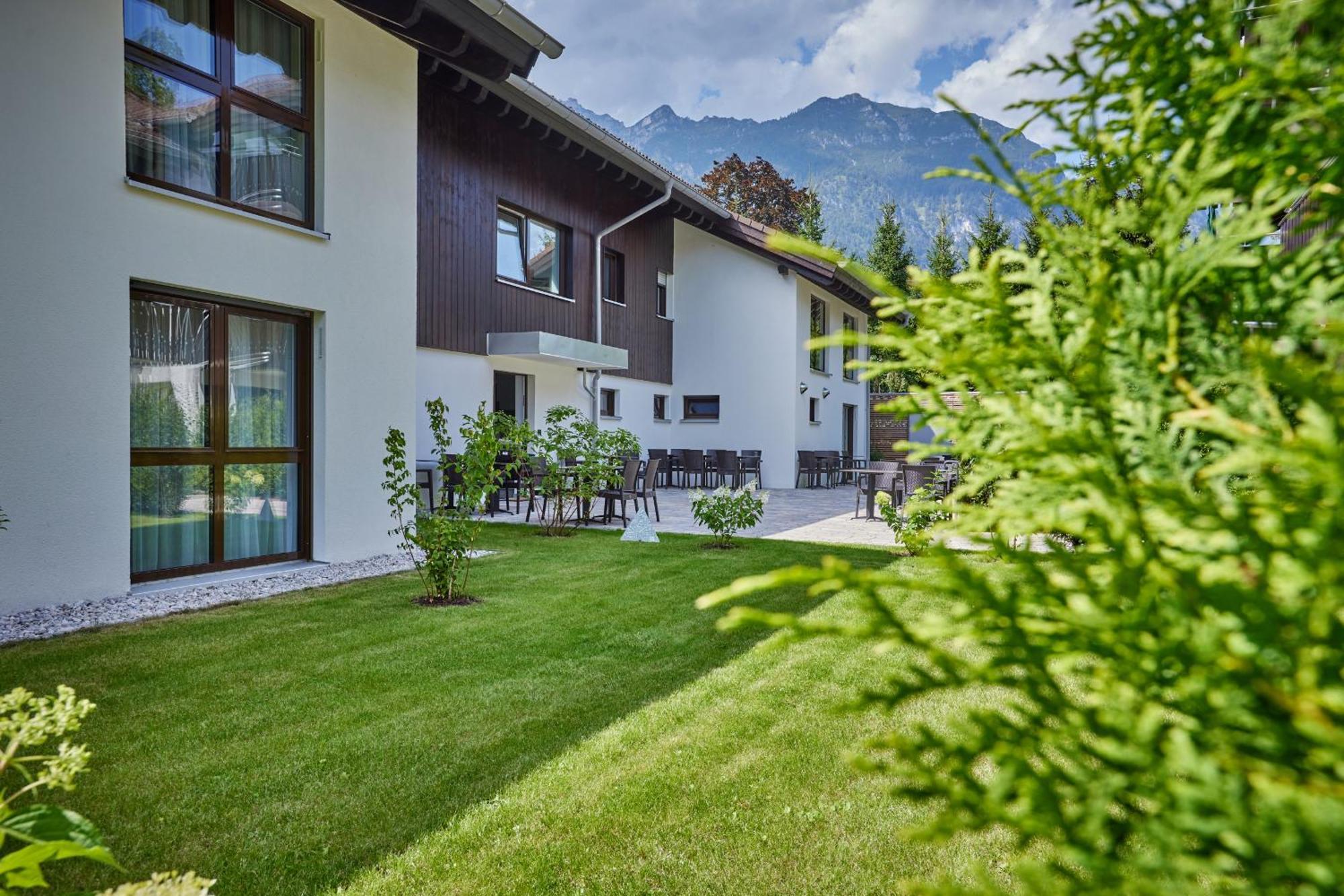 Bader Suites Γκάρμις-Παρτενκίρχεν Δωμάτιο φωτογραφία